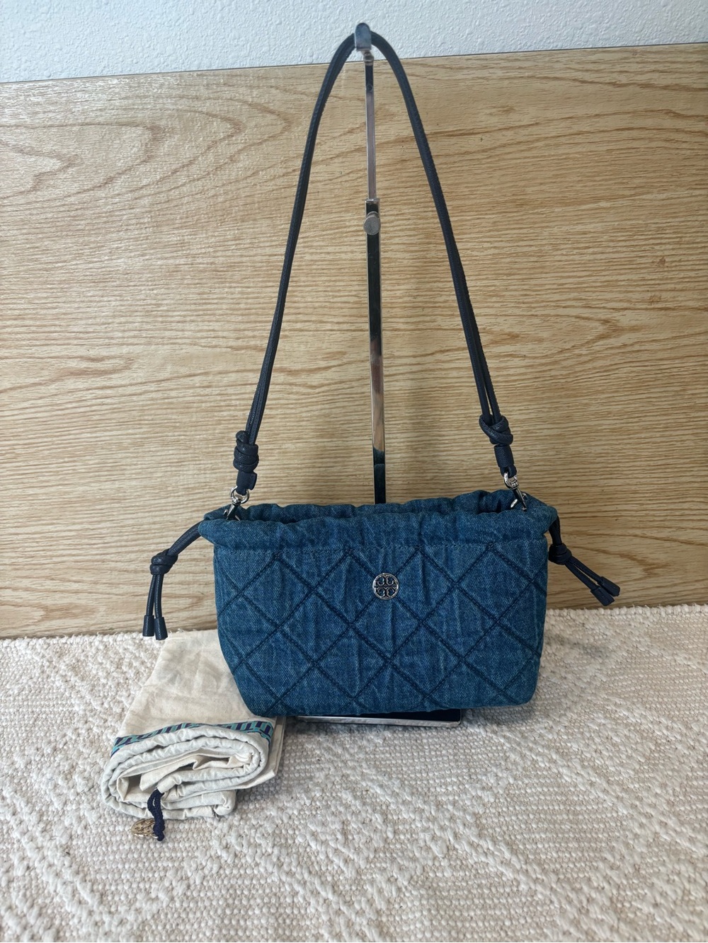 TORY BURCH] DRAWSTRING POUCH SHOULDER BAG DENIM INDIGO BLUE LADIES